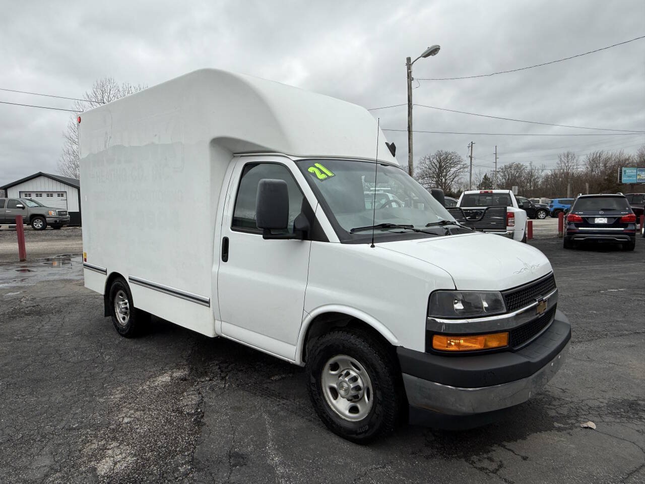 Used 2021 Chevrolet Express 3500 w/ Power Convenience Package RWD image 6
