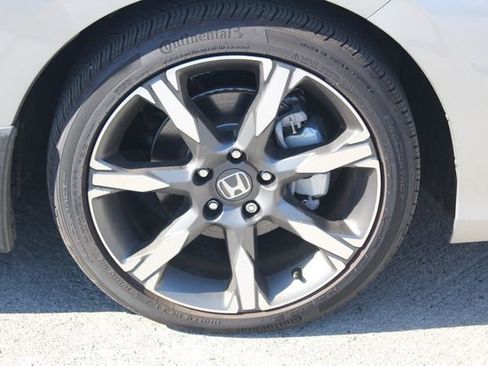 Used 2025 Honda Civic Sport Touring image 11