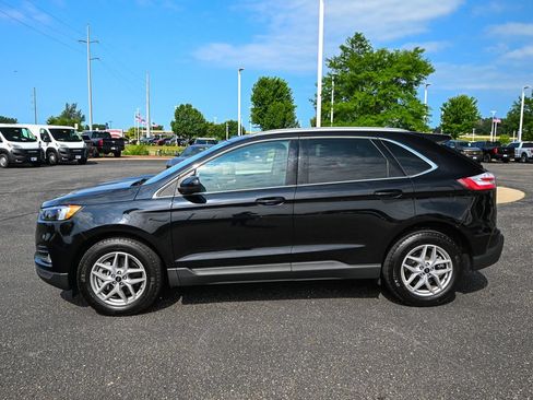 Certified 2024 Ford Edge SEL w/ Convenience Package AWD/4WD image 8