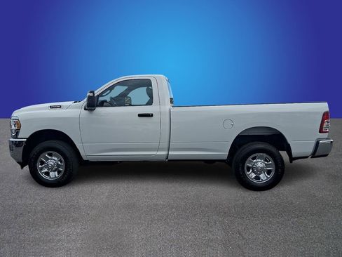 Used 2024 RAM 2500 Tradesman w/ Chrome Appearance Group image 7