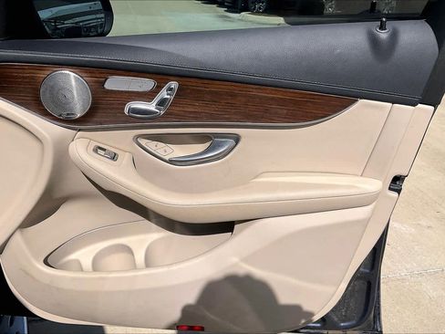 Used 2023 Mercedes-Benz GLC 300 4MATIC Coupe image 22