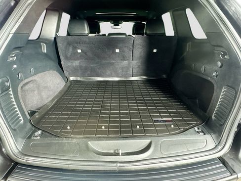Used 2018 Jeep Grand Cherokee Altitude RWD image 32