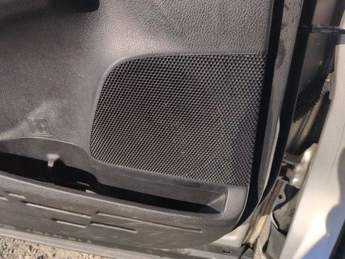 Used 2015 Toyota RAV4 Limited image 28