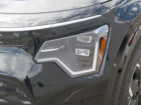 New 2025 Kia Niro Wave image 9