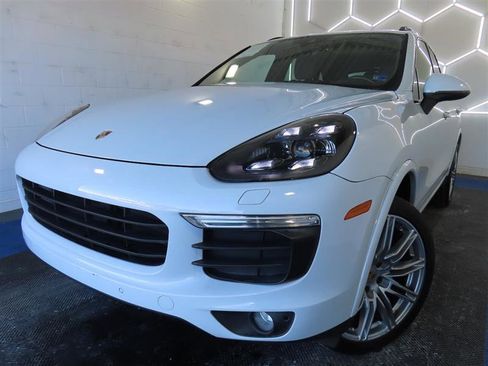Used 2017 Porsche Cayenne Platinum Edition w/ Premium Package Plus (PJX) image 1