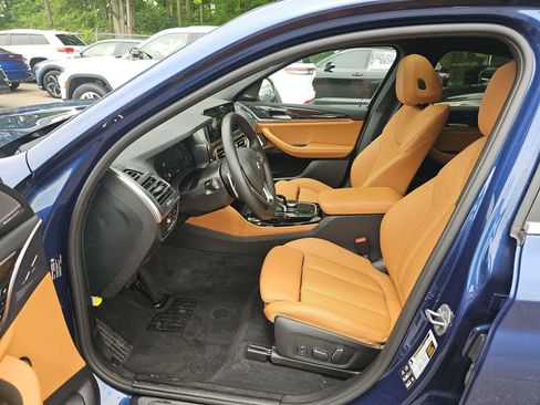 Used 2025 BMW X4 xDrive30i w/ Premium Package AWD/4WD image 12