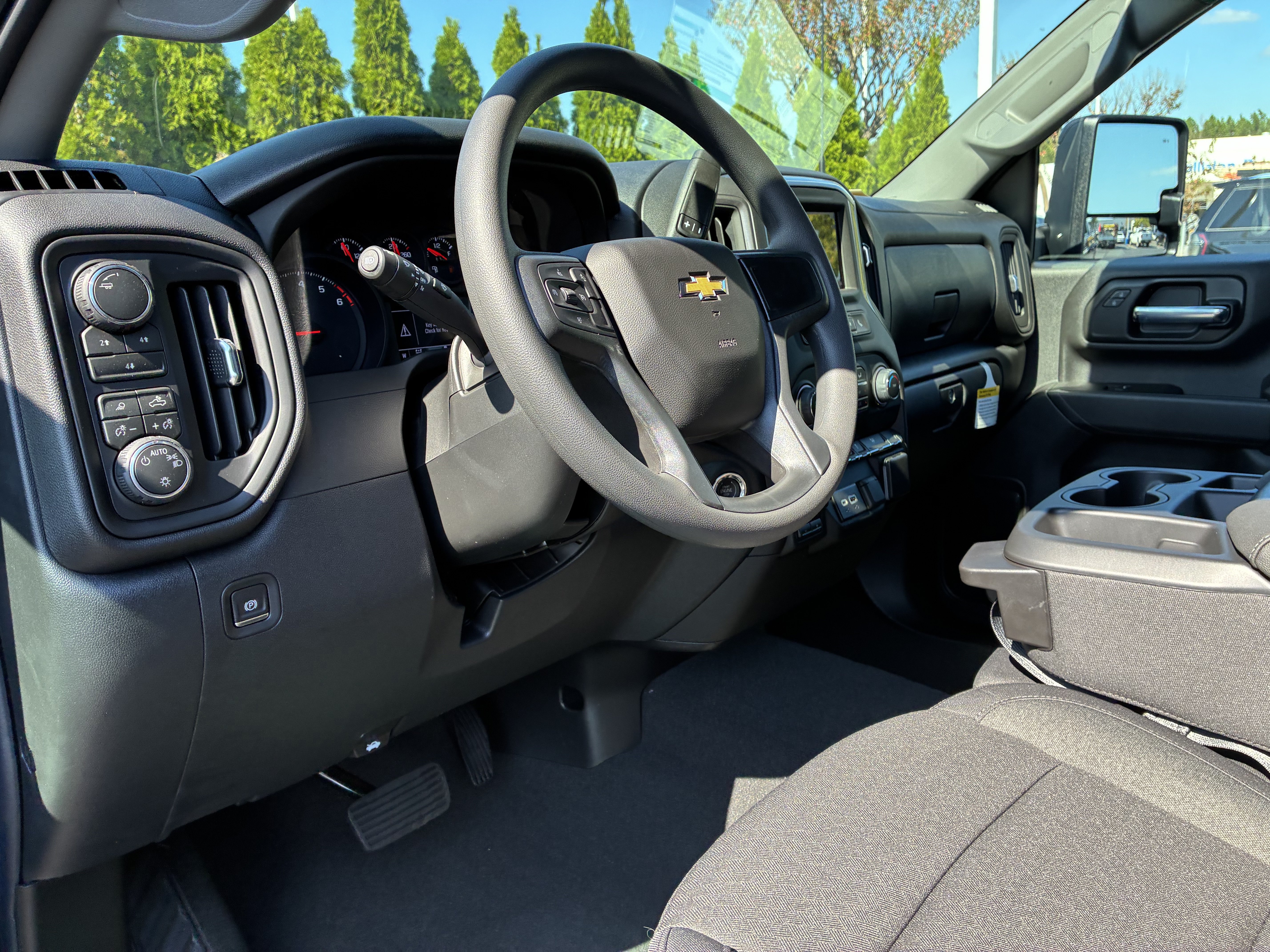 New 2026 Chevrolet Silverado 2500 Custom w/ Custom Value Package AWD/4WD image 24