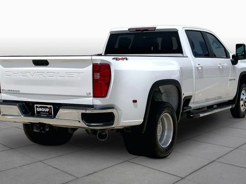 Used 2025 Chevrolet Silverado 3500 LT w/ Safety Package AWD/4WD image 13