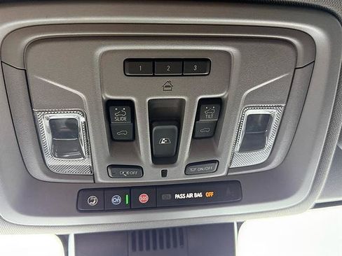 Used 2025 GMC Sierra 1500 Denali w/ Technology Package AWD/4WD image 59
