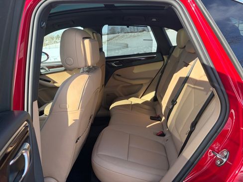 Certified 2024 Porsche Macan S image 20