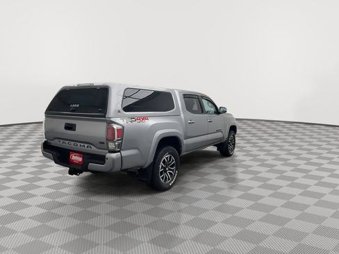 Used 2021 Toyota Tacoma TRD Sport w/ Technology Package image 35