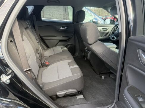 Used 2024 Chevrolet Blazer LT w/ Convenience Package image 9