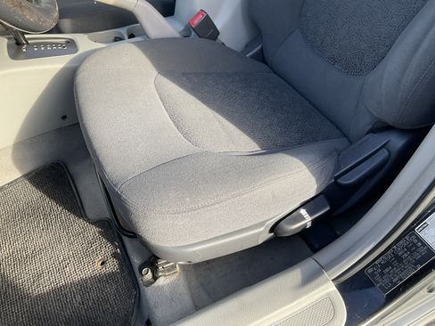 Used 2005 Kia Spectra5 image 25