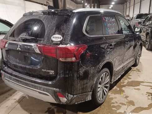 Used 2019 Mitsubishi Outlander GT image 2