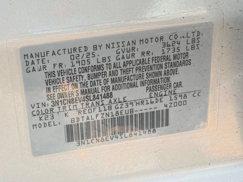 Used 2025 Nissan Versa SV FWD image 23