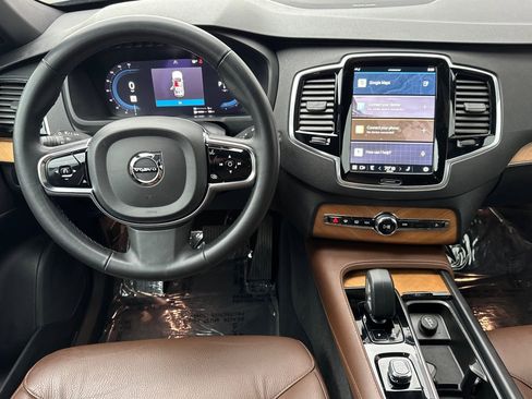 Used 2024 Volvo XC90 T8 Plus image 15