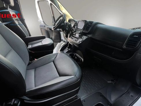 Used 2025 RAM ProMaster 2500 w/ Convenience Group FWD image 12