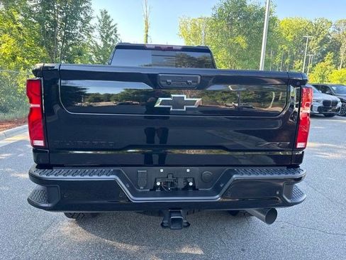 Used 2025 Chevrolet Silverado 2500 ZR2 w/ Technology Package AWD/4WD image 14
