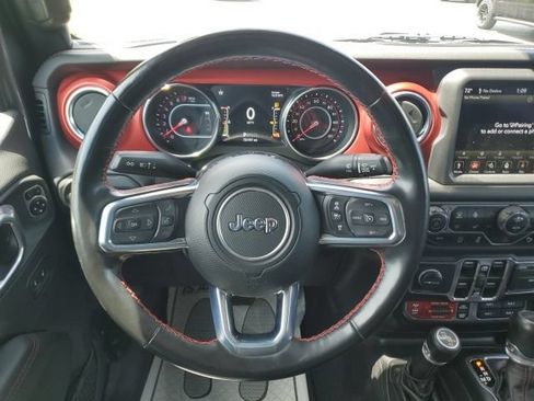 Used 2021 Jeep Gladiator Rubicon w/ Dual Top Group AWD/4WD image 19