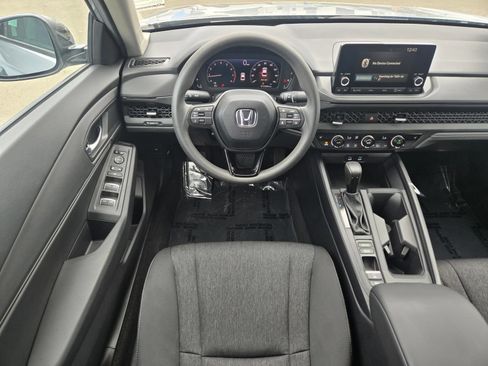 Certified 2025 Honda Accord SE image 18