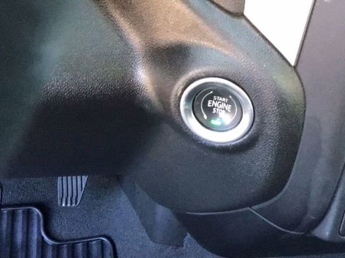 Used 2022 Chevrolet Silverado 1500 Custom image 20