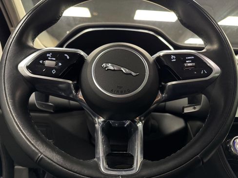 Used 2021 Jaguar F-PACE S image 23