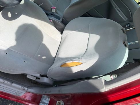Used 2002 Ford Escort Sedan FWD image 25