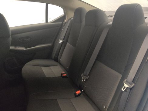 Used 2025 Nissan Sentra SV FWD image 18