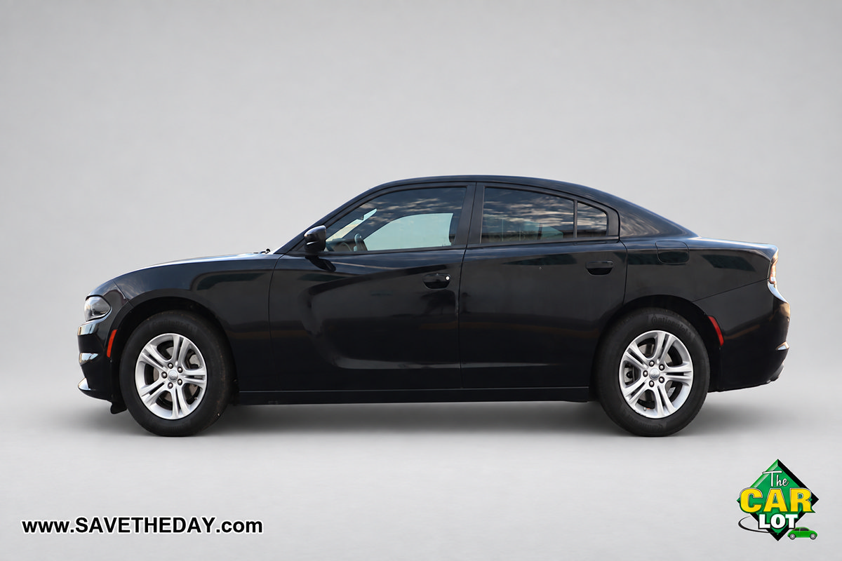 Used 2022 Dodge Charger SXT RWD image 5