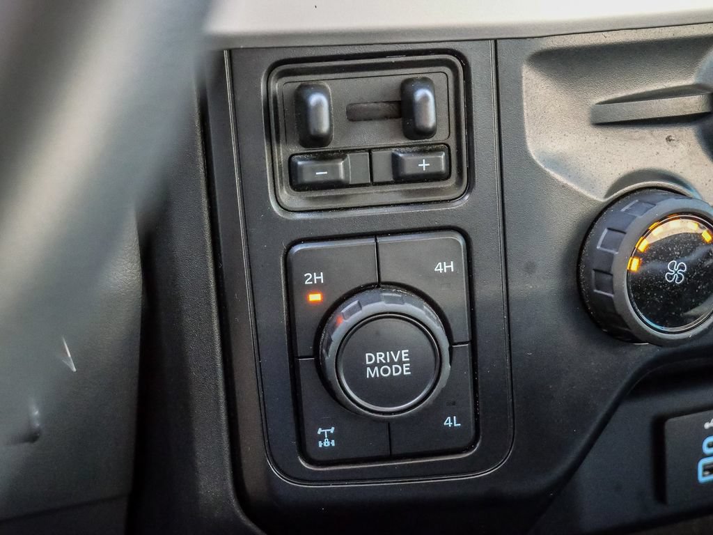 Used 2025 Ford F350 XL w/ XL Driver Assist Package AWD/4WD image 32
