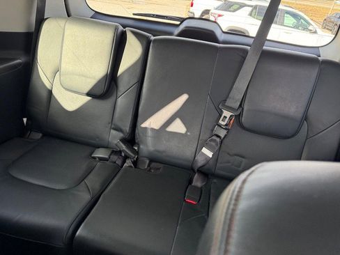 Used 2019 Nissan Armada Platinum w/ Captain's Chairs Package image 13