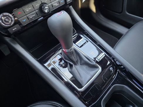 New 2026 Jeep Compass Limited image 13