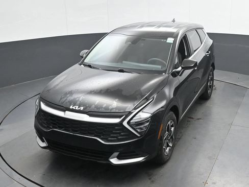 Used 2025 Kia Sportage LX AWD/4WD image 33