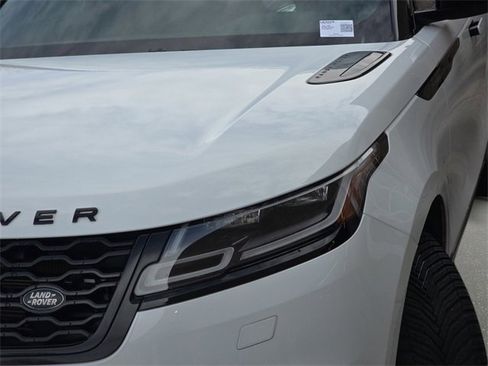 Certified 2020 Land Rover Range Rover Velar R-Dynamic S image 34