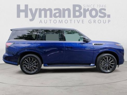 New 2025 INFINITI QX80 Autograph image 2