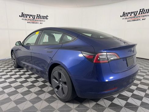 Used 2023 Tesla Model 3 Standard Range RWD image 9