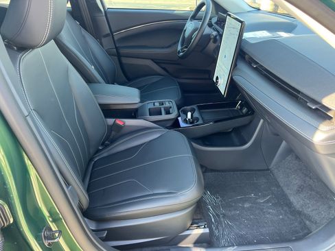 New 2026 Ford Mustang Mach-E Select w/ Comfort Package RWD image 14