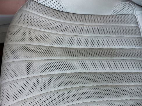 Used 2023 Mercedes-Benz EQS 450+ SUV image 21