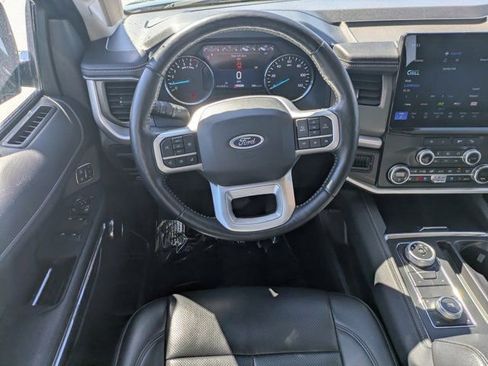 Used 2024 Ford Expedition XLT image 13