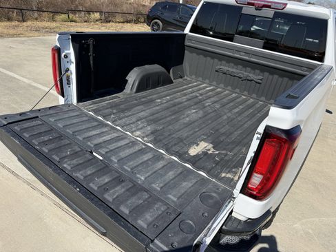 Used 2024 GMC Sierra 1500 AT4X image 34