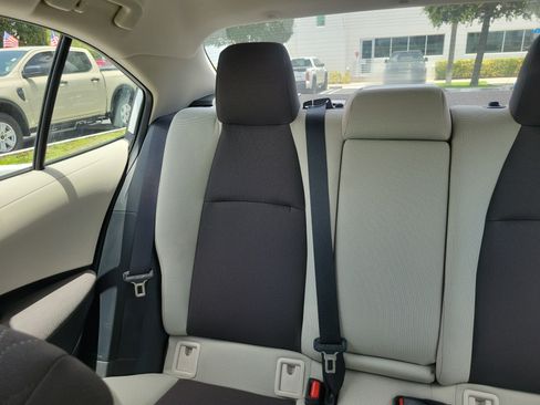 Used 2025 Toyota Corolla LE FWD image 20