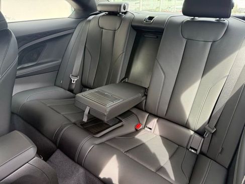 Used 2025 BMW 230i xDrive Coupe w/ Premium Package image 11