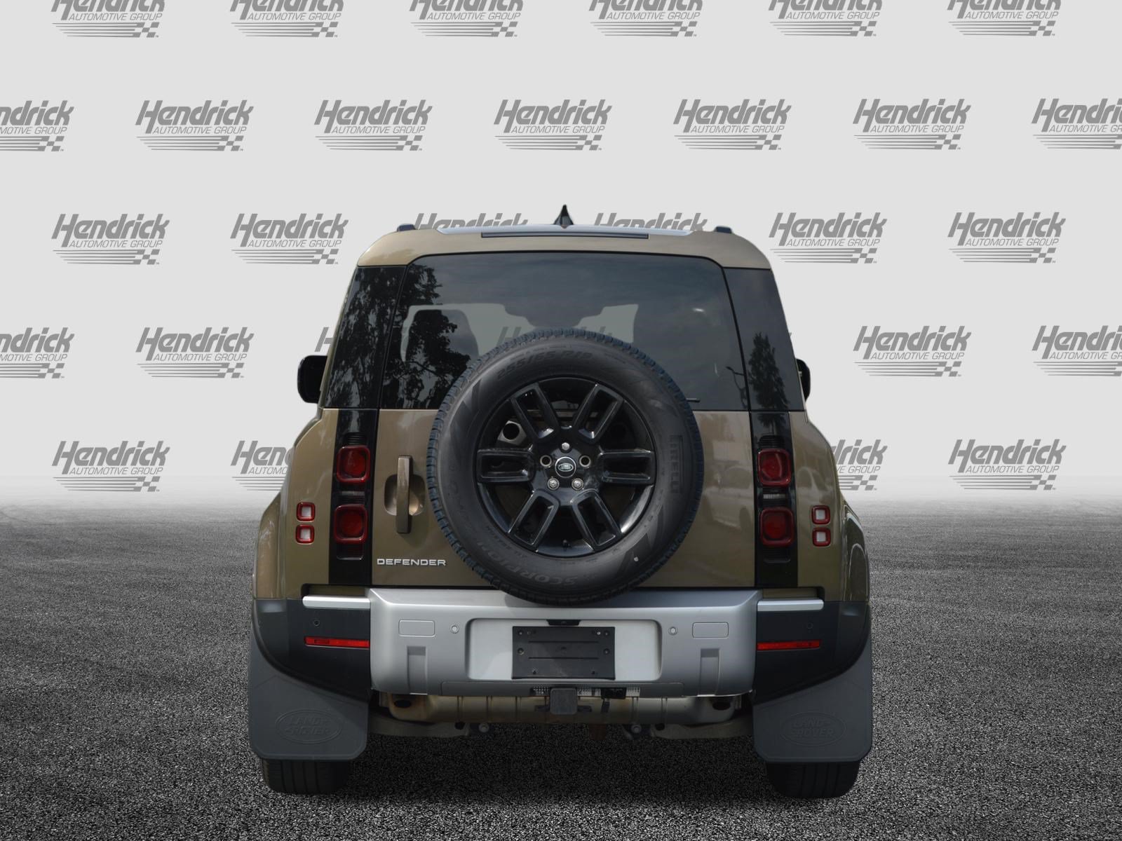 Used 2025 Land Rover Defender 110 S AWD/4WD image 10