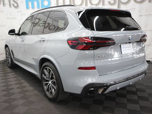 Used 2025 BMW X5 xDrive40i w/ M Sport Package AWD/4WD image 4