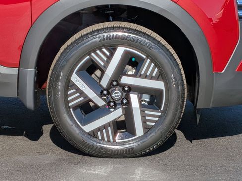 New 2026 Nissan Kicks SV w/ Charging Package FWD image 10
