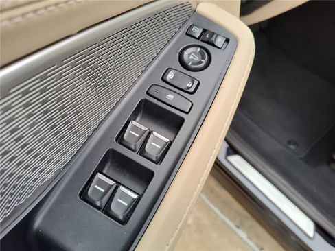 Used 2023 Acura MDX SH-AWD w/ Advance Package image 17