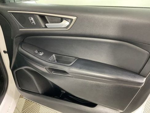 Used 2022 Ford Edge SEL w/ Convenience Package image 24