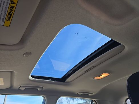 New 2026 Hyundai Venue SEL image 28