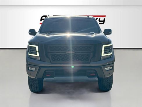 Used 2021 Nissan Titan PRO-4X w/ Pro-4x Convenience Package image 2