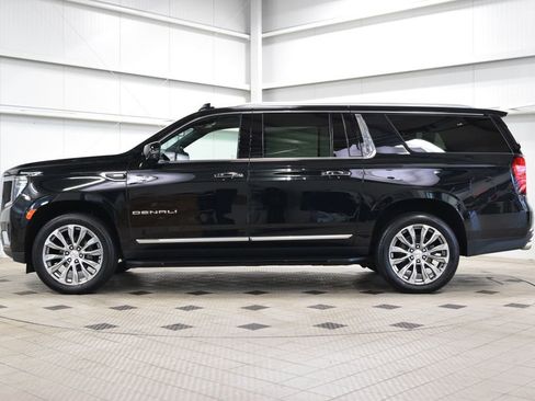 Used 2024 GMC Yukon XL Denali w/ Max Trailering Package AWD/4WD image 4